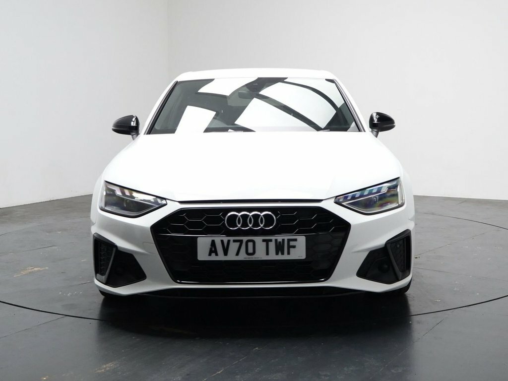 Audi A4 2L Black Edition AV70TWF White #4