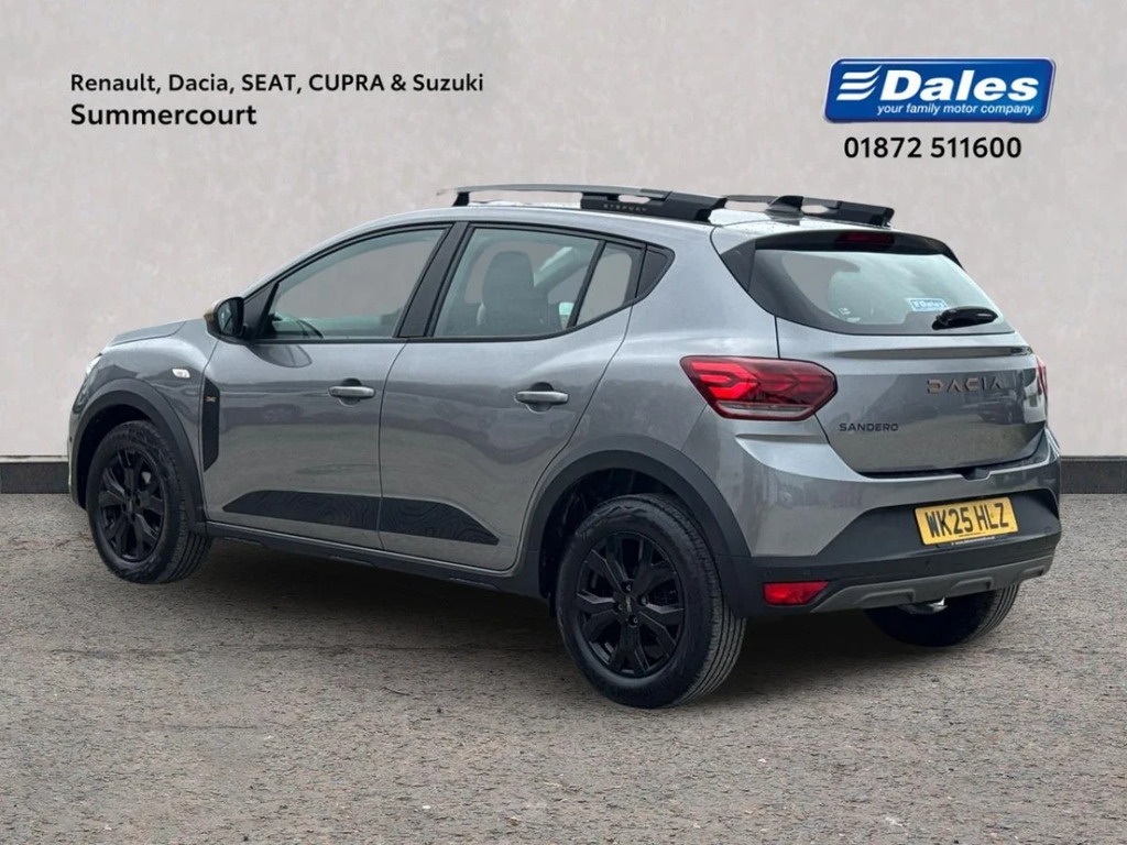 Dacia Sandero Stepway Sandero Stepway 1.0 Tce 110 Extreme Hatchback WK25HLZ Grey #2