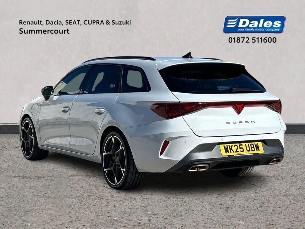 Cupra Leon Cupra Leon 1.5 Ehybrid 272 Vz1 Dsg Estate WK25UBW White #2