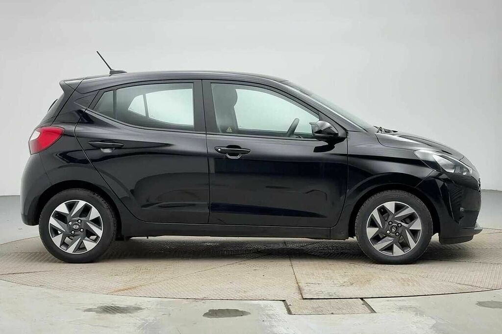 Hyundai I10 1.0 63 Advance Nav EN25BTO Black #3