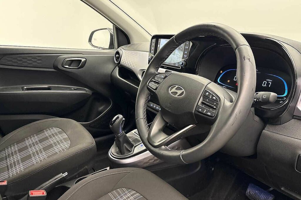 Hyundai I10 1.0 63 Premium Nav EN25NNK Black #6