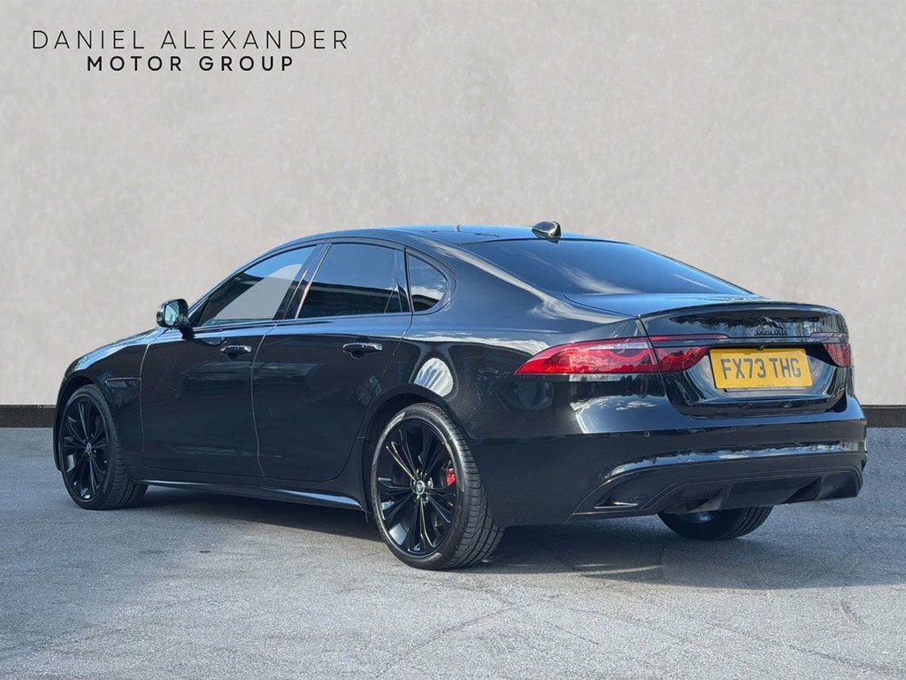 Jaguar XF 2L R-dynamic Se Black FX73THG Black #2