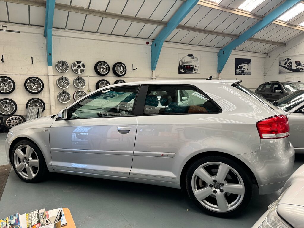 Audi A3 3.2 Sport Hatchback Dsg Quattro 240 G Silver #3