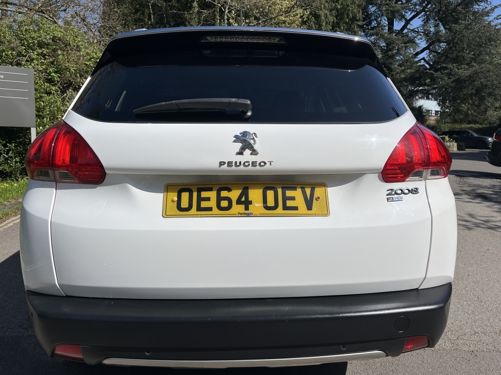 Peugeot 2008 Hatchback OE64OEV White #6