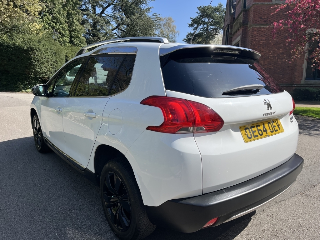 Peugeot 2008 Hatchback OE64OEV White #4