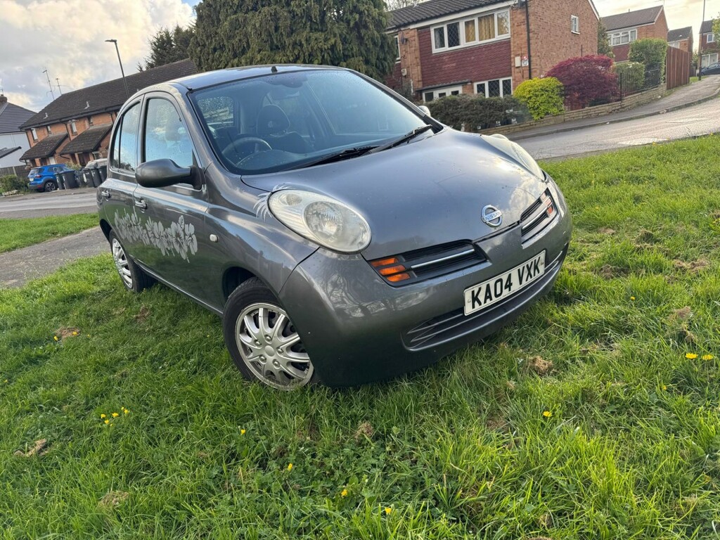 Nissan Micra Hatchback 1.4 16V Se 200404 Grey