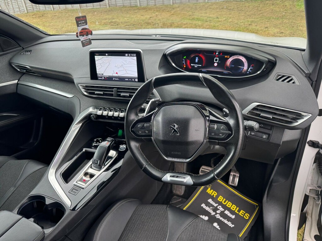 Peugeot 3008 Suv 1.6 Puretech Gt Line 201968 EF68VBX White #3