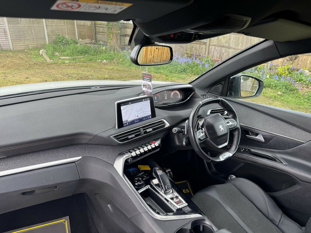 Peugeot 3008 Suv 1.6 Puretech Gt Line 201968 EF68VBX White #4