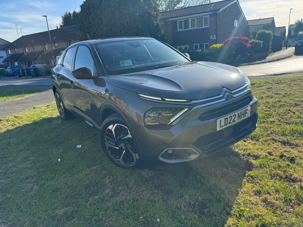 Citroen C4 Hatchback 1.2 Puretech Shine 202222 Grey
