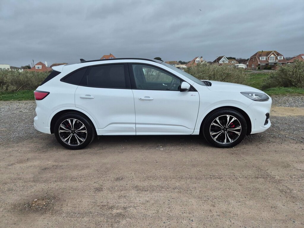 Ford Kuga St-line X Full Hybrid EK24FFD White #2