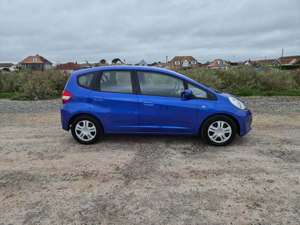 Honda Jazz 1.2 Se Hatchback. Blue