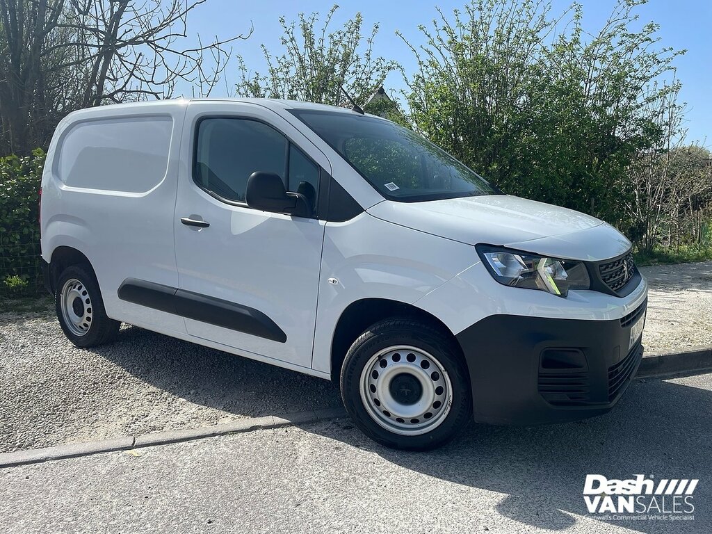 Peugeot Partner Bluehdi 1000 Professional Premium White