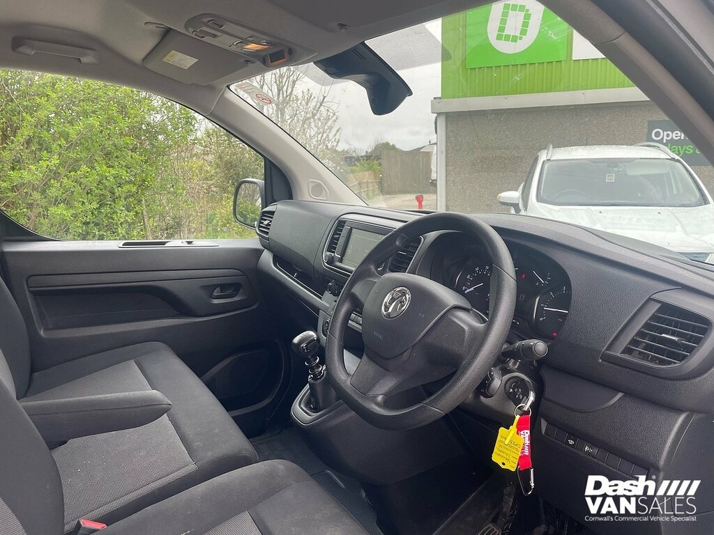 Vauxhall Vivaro Turbo D 2900 Prime DP23HWL White #4