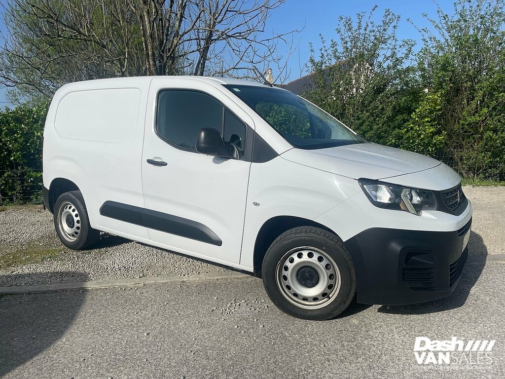 Peugeot Partner Bluehdi 1000 Professional Premium White