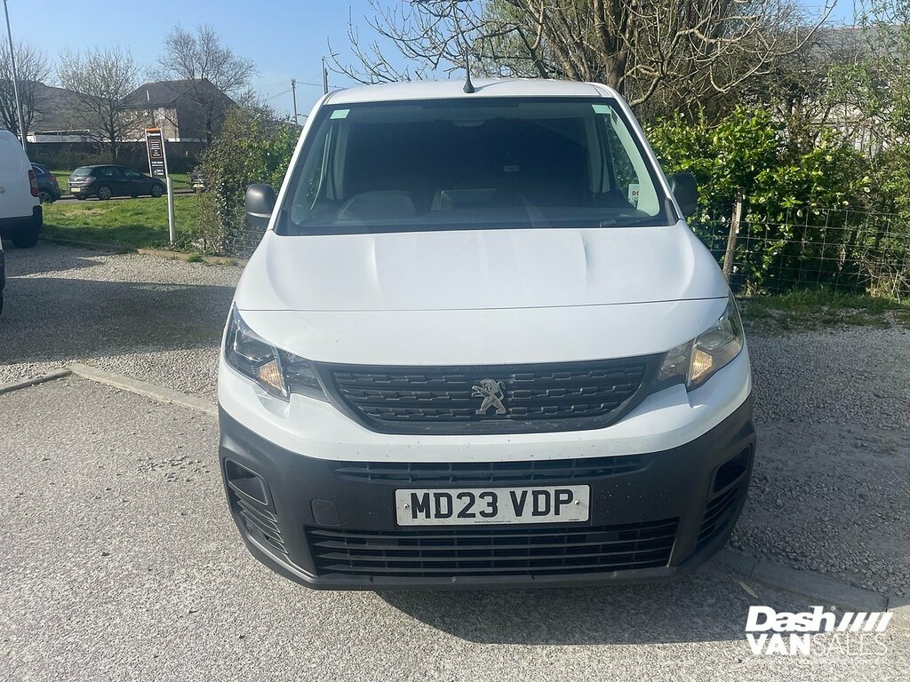 Peugeot Partner Bluehdi 1000 Professional Premium MD23VDP White #2