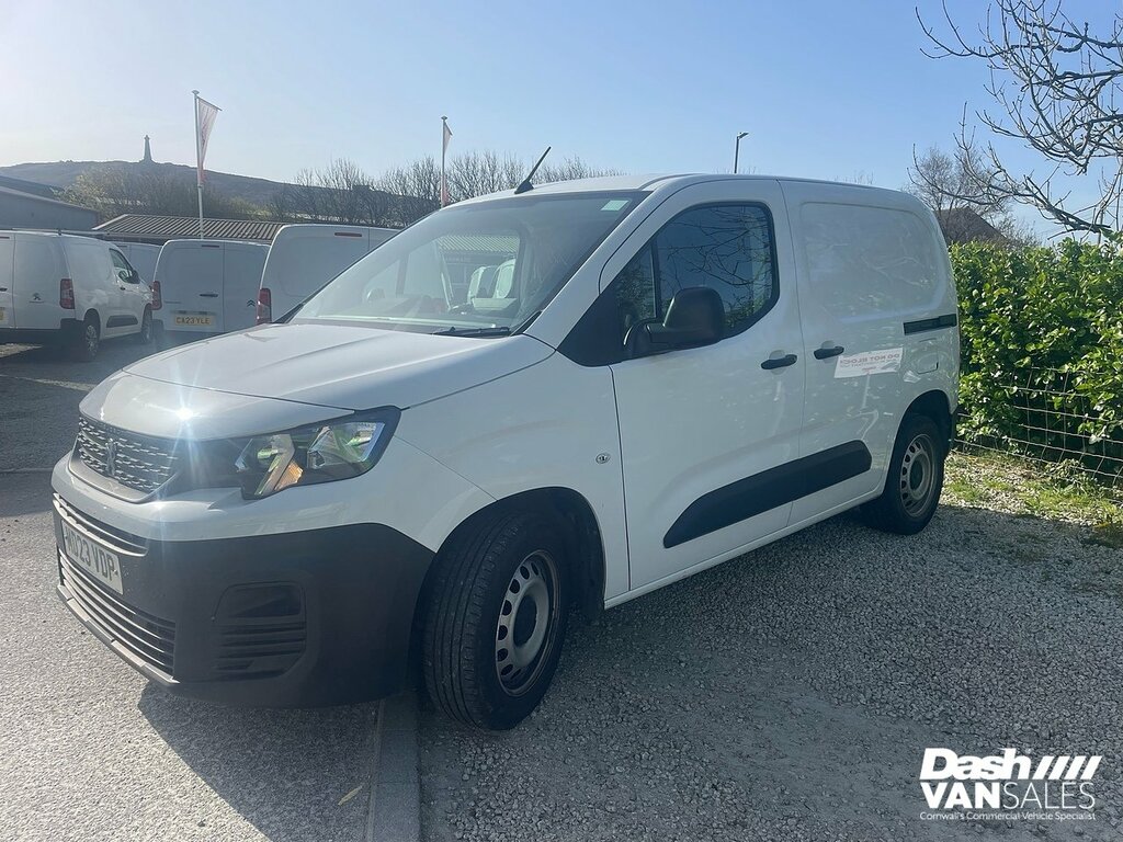 Peugeot Partner Bluehdi 1000 Professional Premium MD23VDP White #3