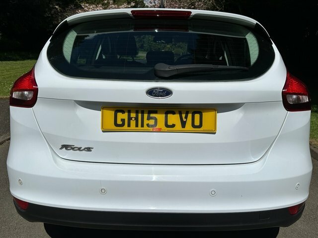 Ford Focus 2015 1.5 Tdci Titanium Hatchback GH15CVO White #4