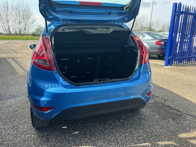 Ford Fiesta Hatchback 1.3 Zetec 201111 AK11OEW Blue #5