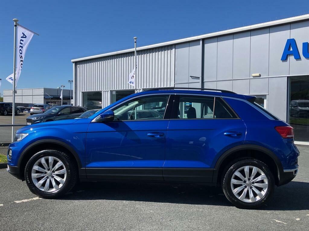 Volkswagen T-Roc Se VN68SYP Blue #3