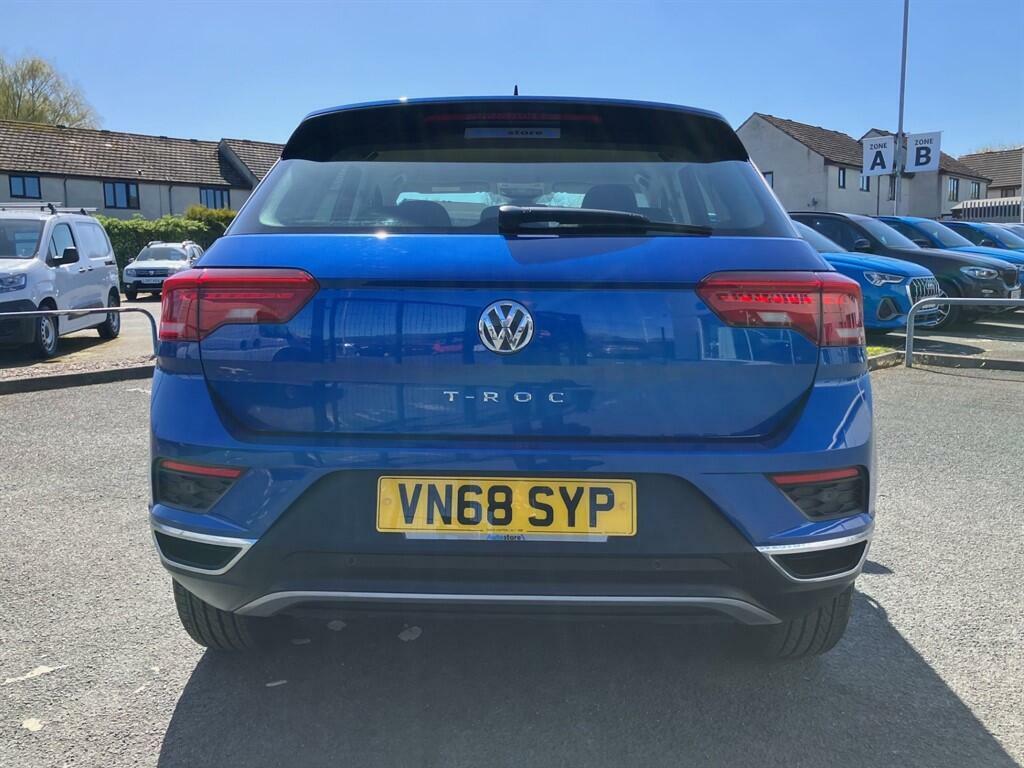 Volkswagen T-Roc Se VN68SYP Blue #5