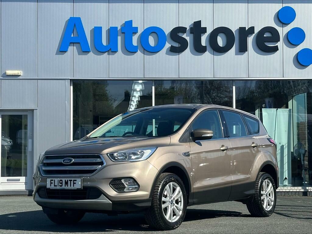 Ford Kuga 1.5 Tdci Zetec Euro 6 Ss Silver