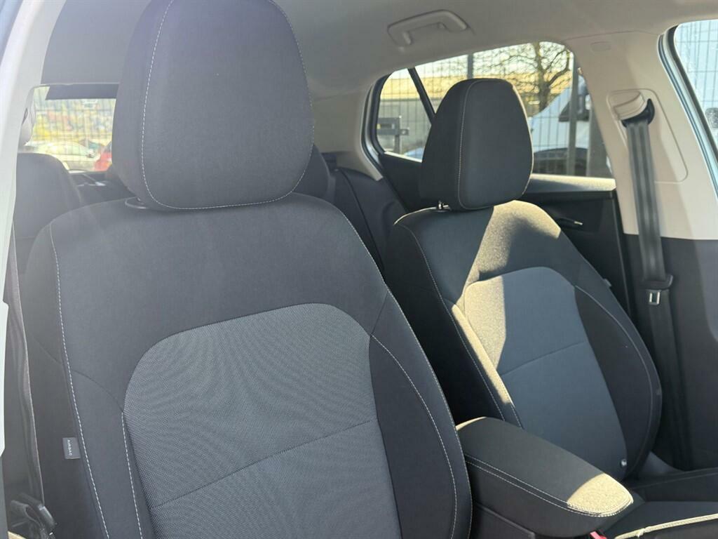 Skoda Fabia 1.0 Mpi Colour Edition Euro 6 Ss YL24CUY Silver #2