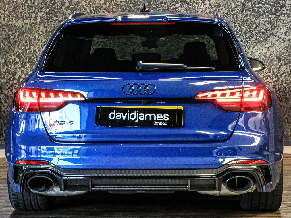 Audi RS4 Avant Tfsi V6 Carbon Black YD73CYX Blue #5