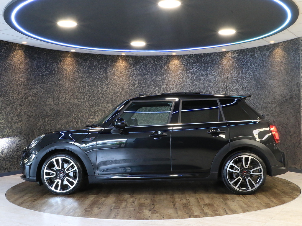 Mini Hatch Cooper S Sport YE23DVC Black #6
