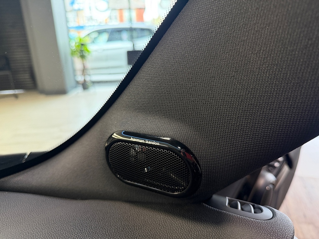 Mini Hatch Cooper S Sport YE23DVC Black #3