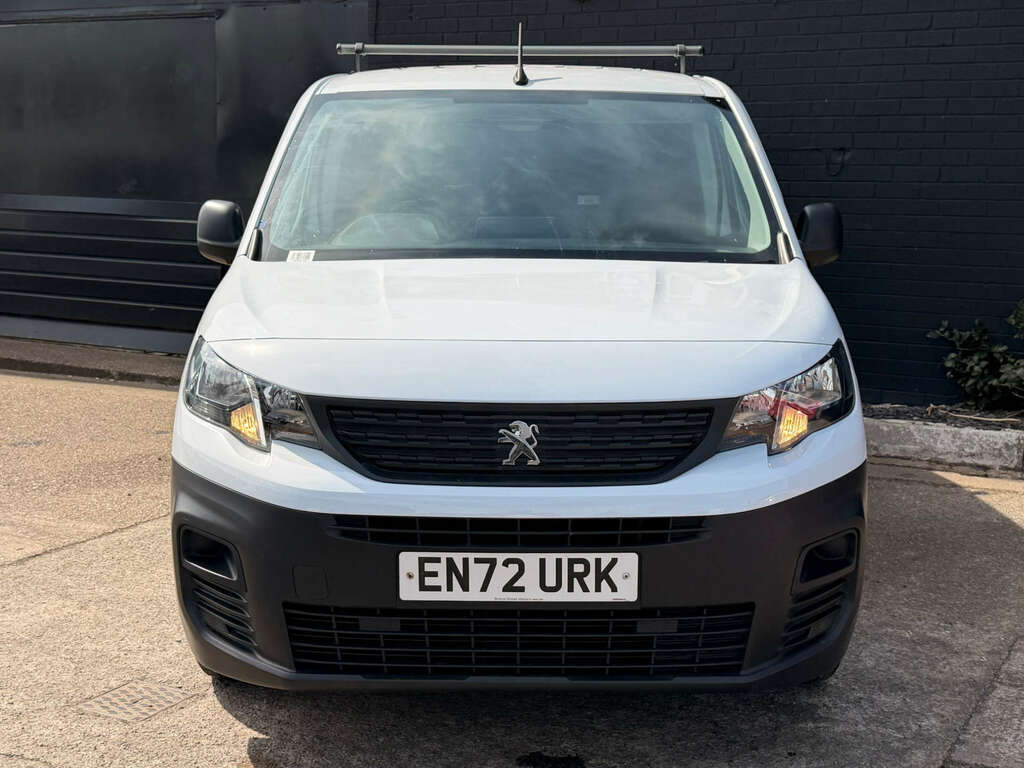 Peugeot Partner 1.5 Partner Professional Premium Bhdi EN72URK White #3