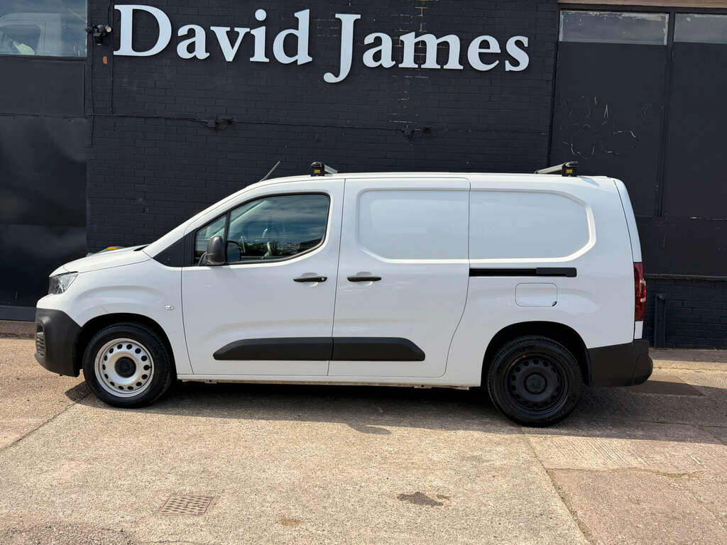 Peugeot Partner 1.5 Partner Professional Premium Bhdi EN72URK White #5