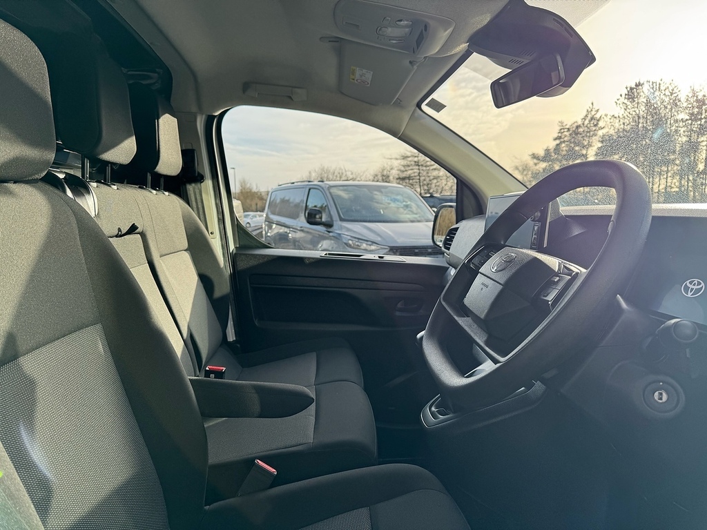 Toyota PROACE 2.0D Icon Lwb 145Ps Euro 6 With Air Con, Sat Nav FG74GVE White #5