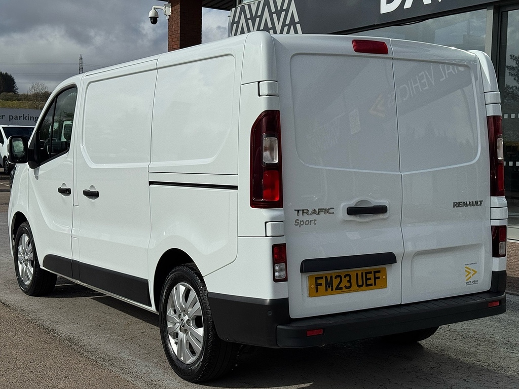 Renault Trafic Dci 170Ps Sport Sl28 L1 Swb With Air Con, Car FM23UEF White #4