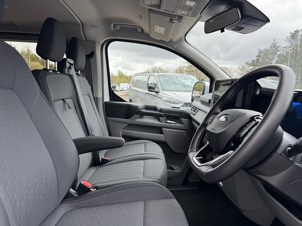 Ford Transit Custom Tdci 136Ps 320 Limited L2 Lwb 9 Seat Minibus DU25YOE White #5