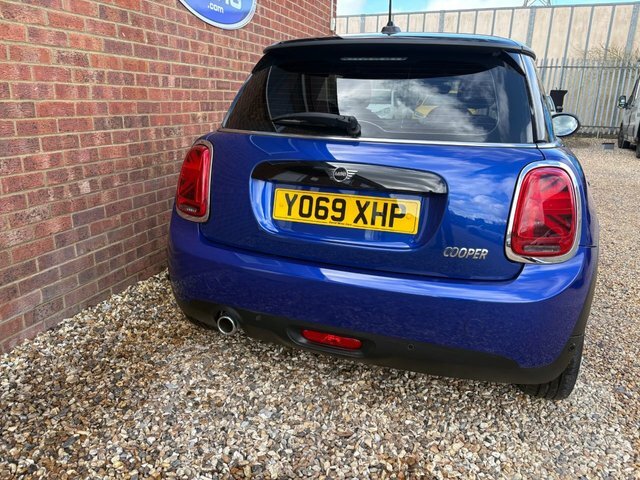 Mini Hatch 1.5 Cooper Classic Hatchback YO69XHP Blue #6