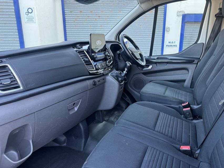 Ford Transit Custom 2L Limited MF22URN White #5