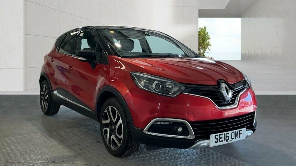 Renault Captur 1.5L Signature Nav Red