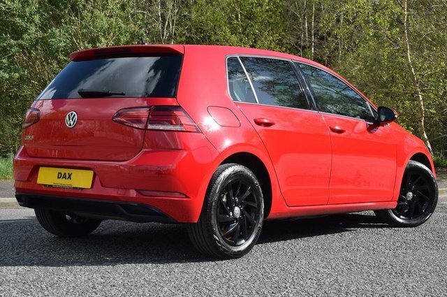 Volkswagen Golf 1.6 Tdi Match Hatchback SK19ANL Red #4