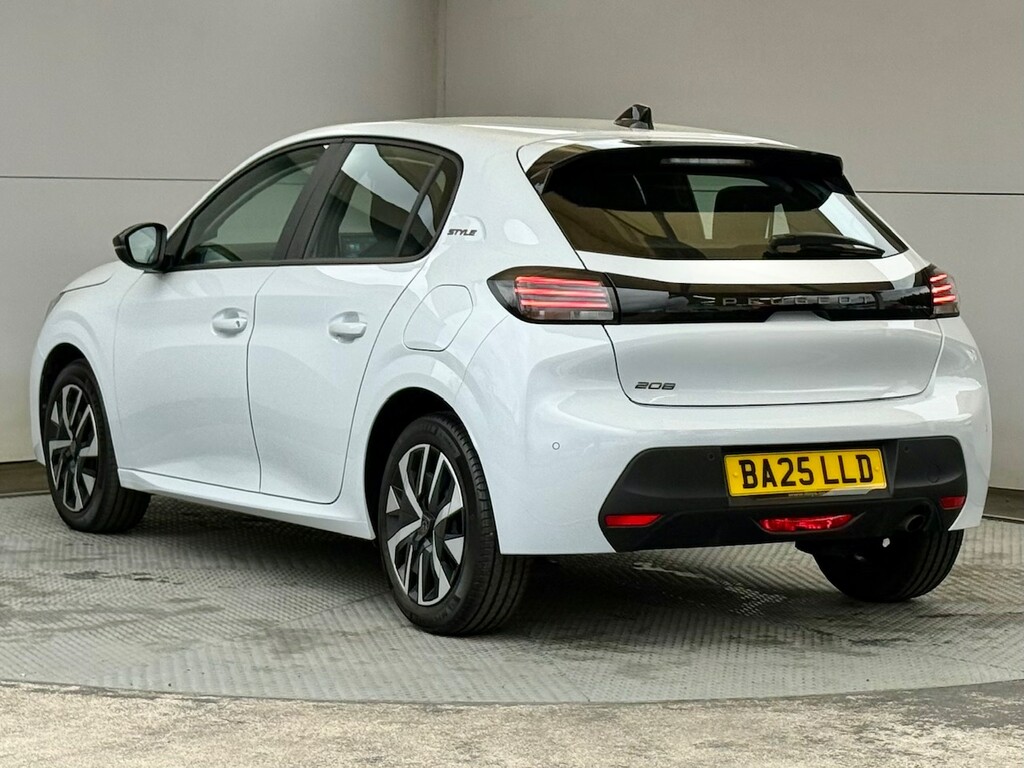 Peugeot 208 1.2 Puretech Style Hatchback Eur BA25LLD White #6