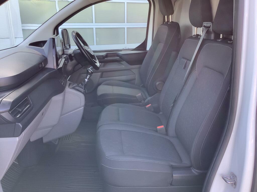 Ford Transit Custom 300 L1 Limited Panel Van 2.0L 150 Ps Ma CP24DFU White #4