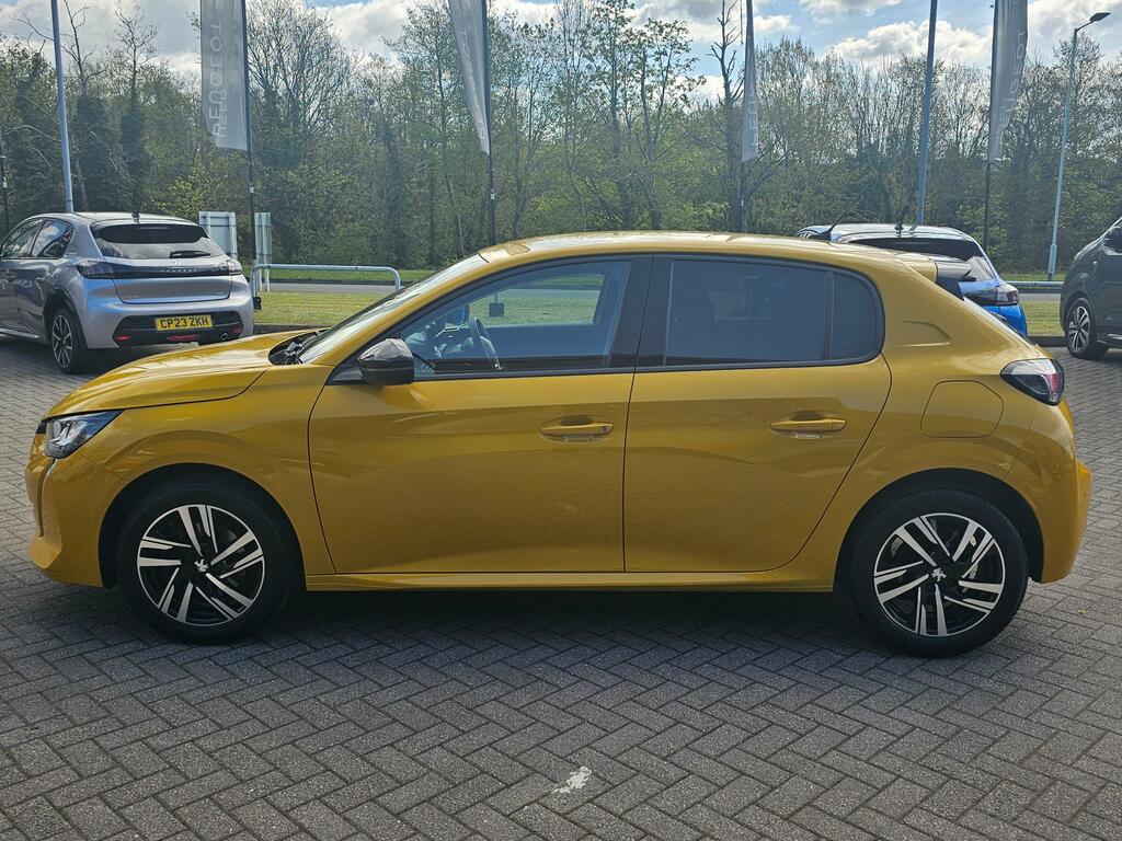 Peugeot 208 1.2 Puretech Allure Premium Hatchback CP72AHK Yellow #4