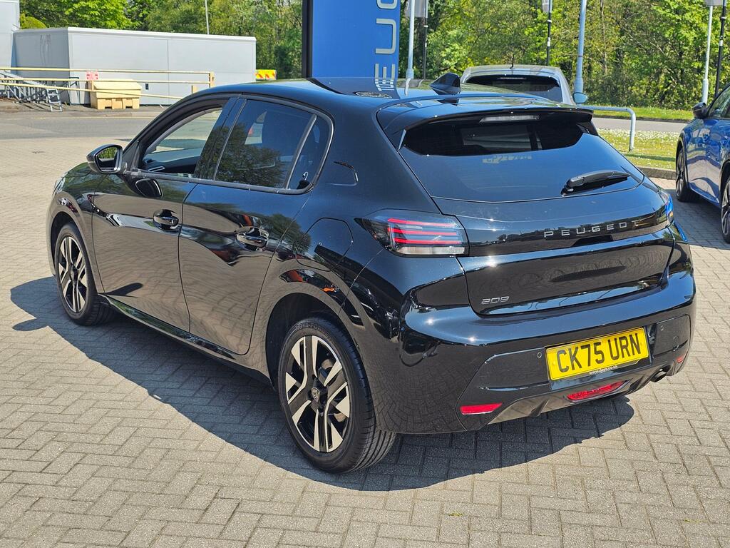 Peugeot 208 1.2 Puretech Allure Hatchback Eu CK75URN Black #5