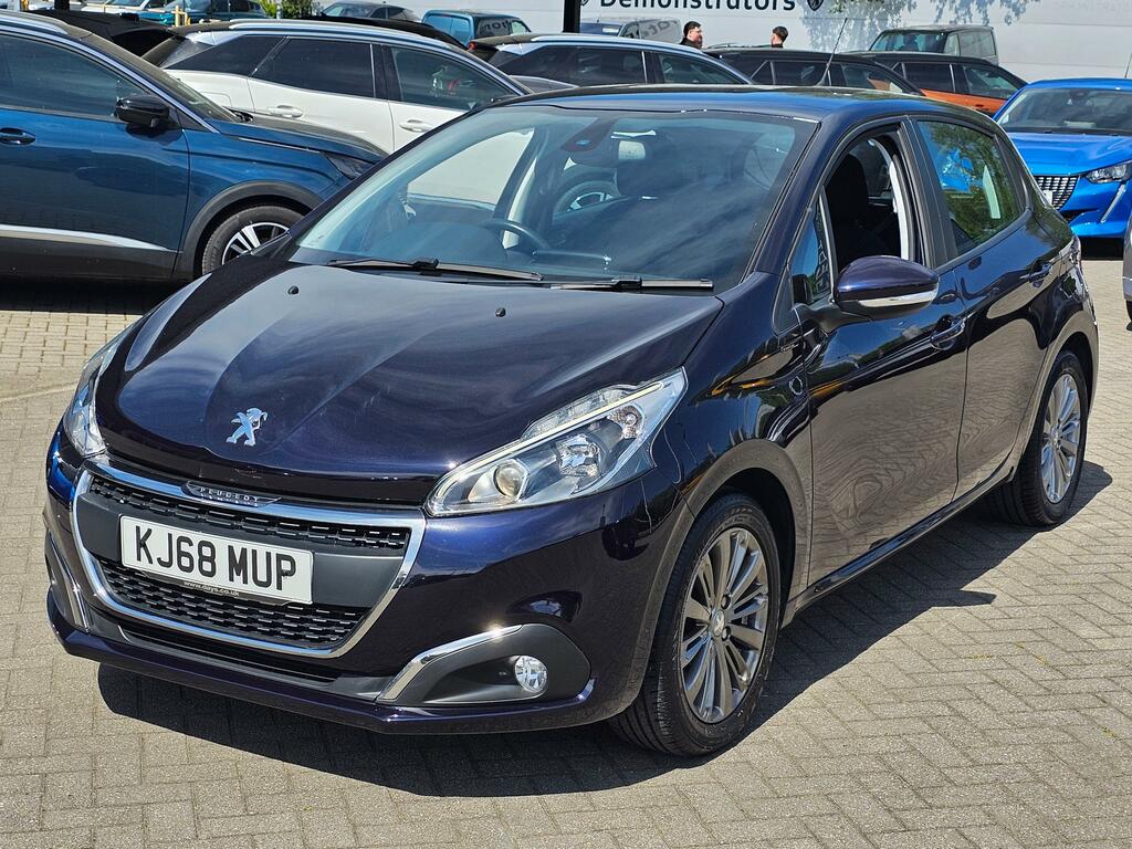 Peugeot 208 1.2 Puretech Signature Hatchback KJ68MUP Blue #3