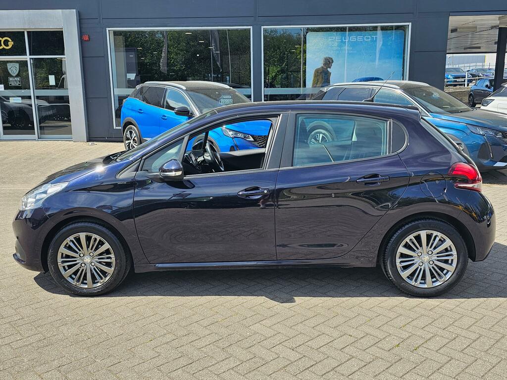 Peugeot 208 1.2 Puretech Signature Hatchback KJ68MUP Blue #4