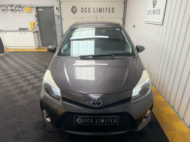 Toyota Yaris Vvt-h Icon Plus Hatchback HX63GYF Grey #3