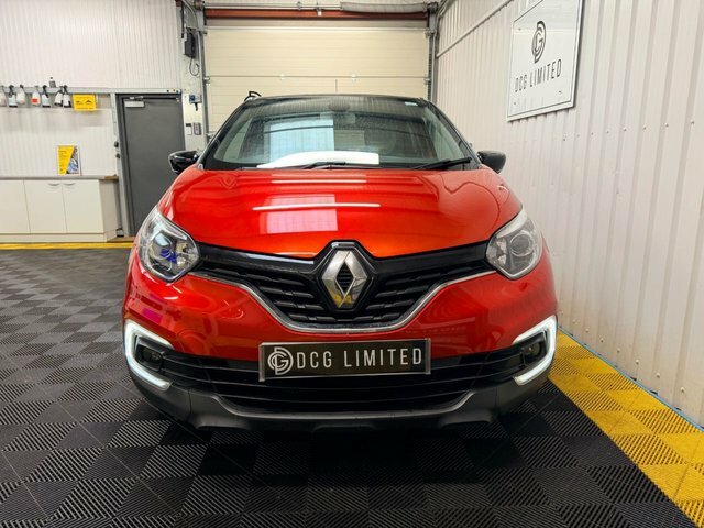 Renault Captur Tce Energy Iconic Suv RV69WNZ Red #2