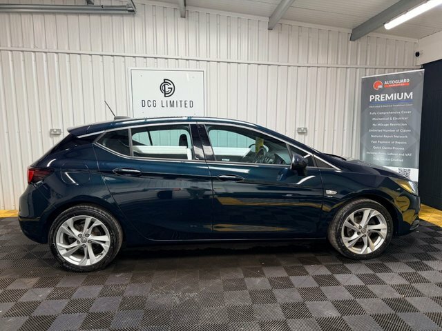 Vauxhall Astra Turbo Sri Hatchback HV66HYZ Green #5