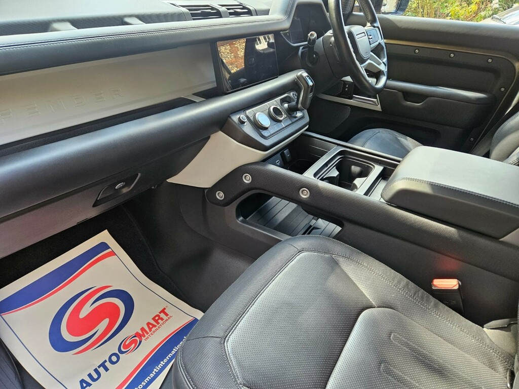 Land Rover Defender X-dynamic Hse YE71POV #5