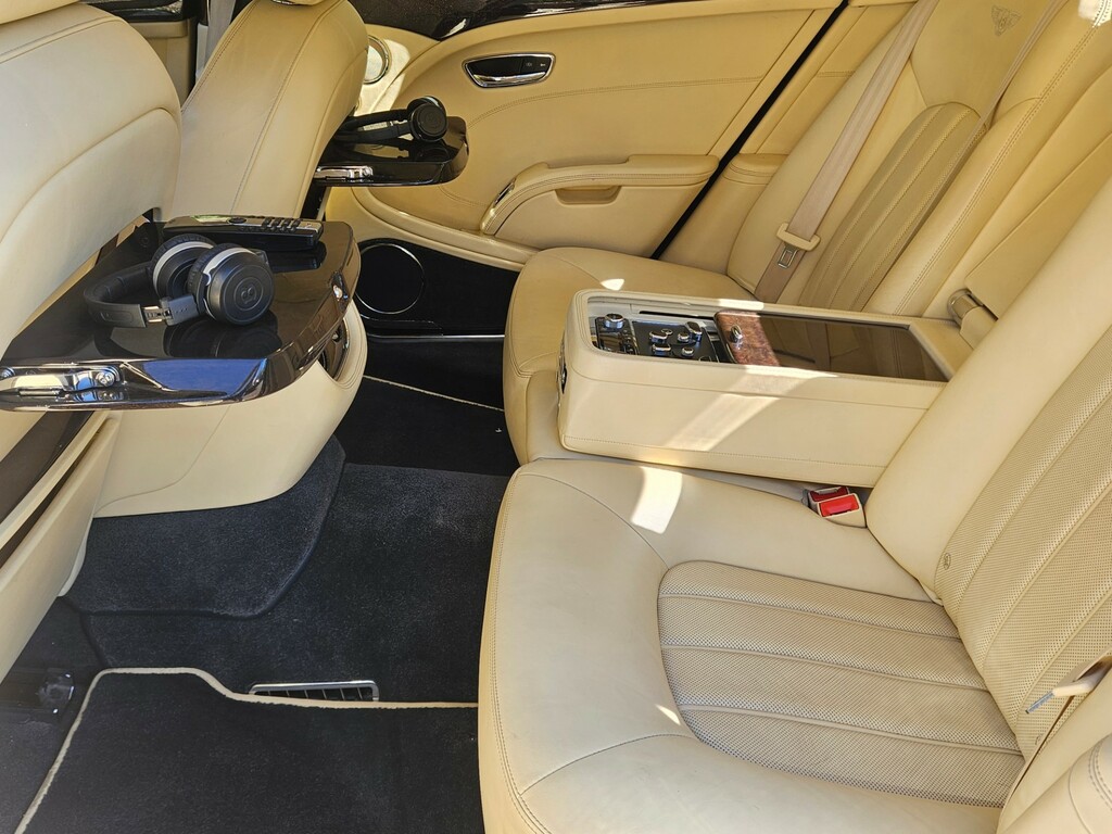 Bentley Mulsanne Saloon  #14