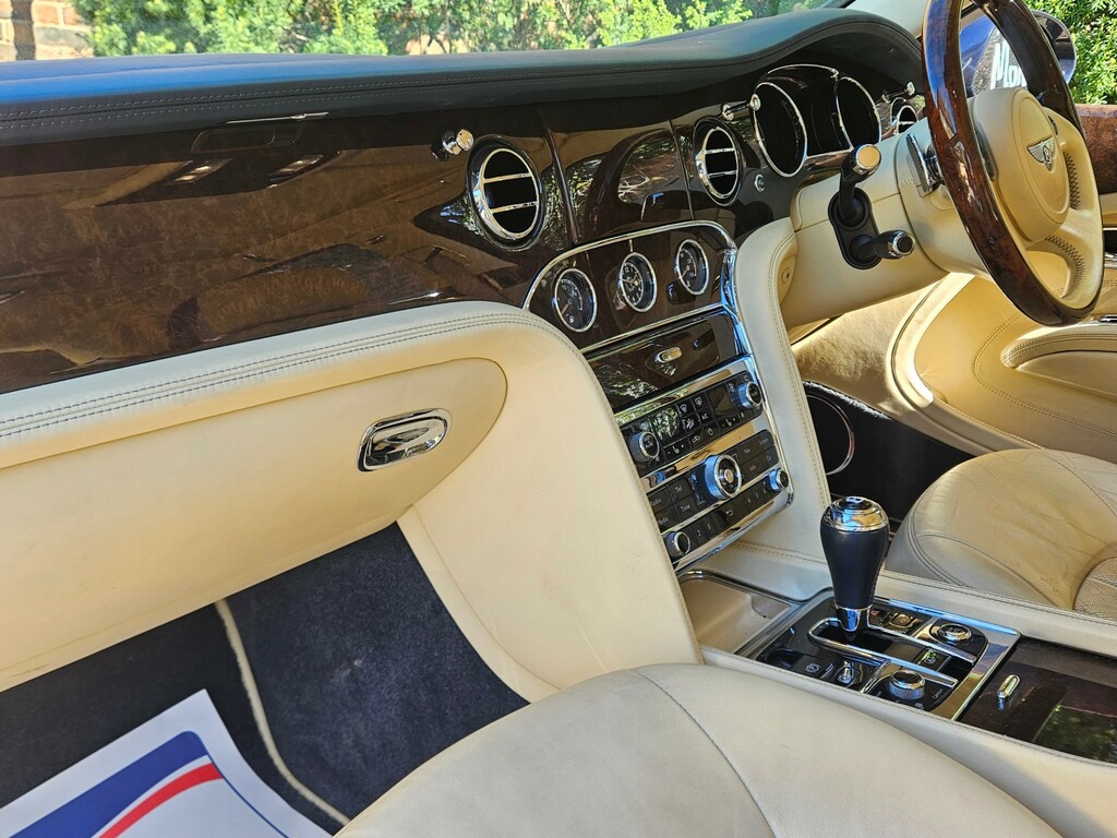 Bentley Mulsanne Saloon  #11